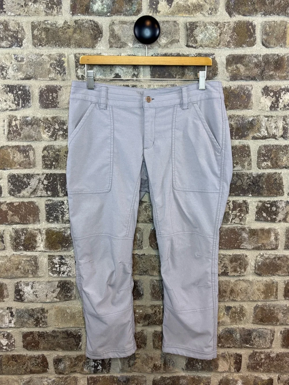 Columbia Womens Light Gray Cropped Cargo Pants Size 8